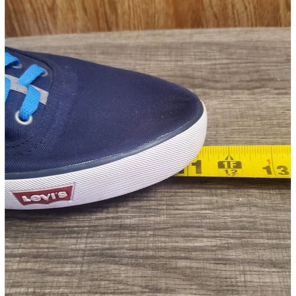 Levis levi canvas
